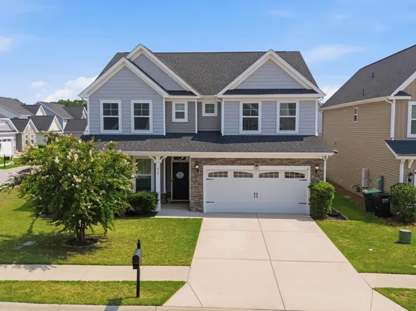 919 Taramore Ln, Lexington, SC 29072