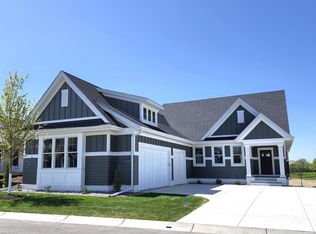 115 Spring Farm Rd, North Oaks, MN 55127