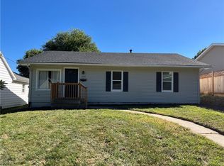 1835 Oneida St, Lexington, MO 64067