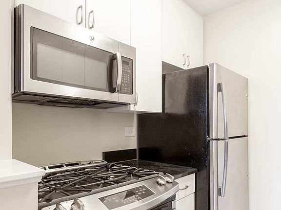 4th image of 182 E 95th St APT 12D