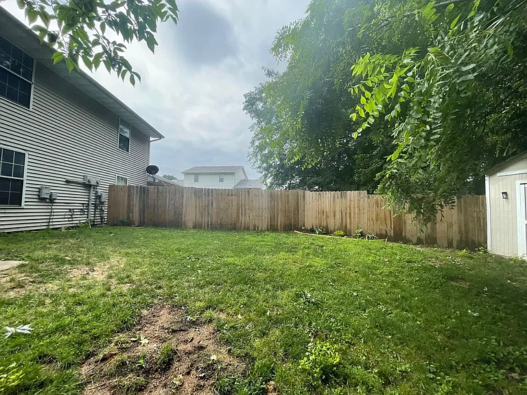 1509 Olympic Blvd — Photo 26