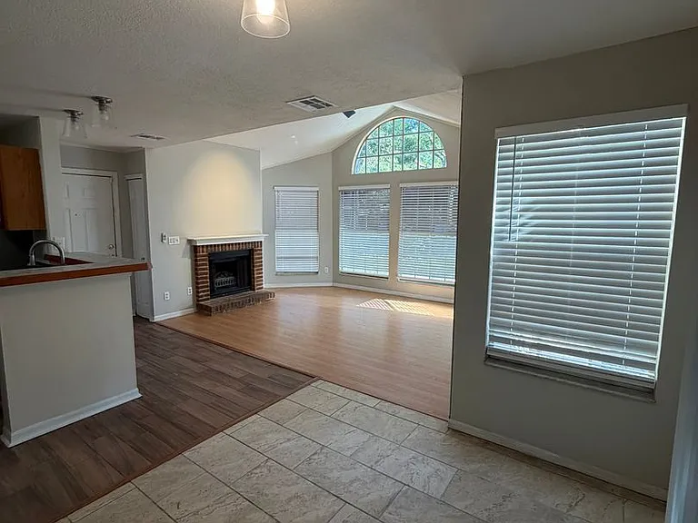 949 Bird Bay Ct #101 — Photo 5