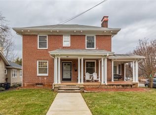 704 S Hawthorne Rd, Winston Salem, NC 27103