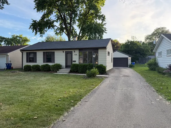 1126 S President St, Wheaton, IL 60189