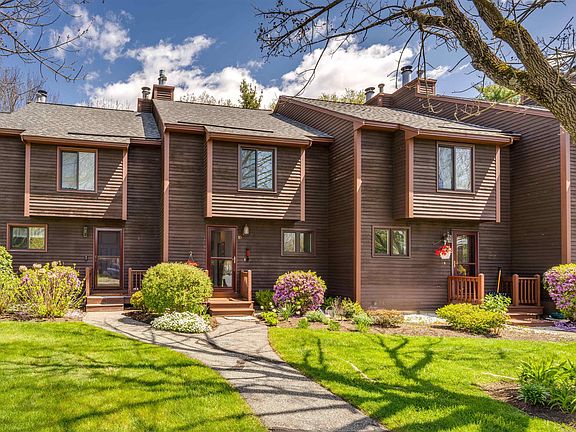 2nd image of 10 Thornhill Road