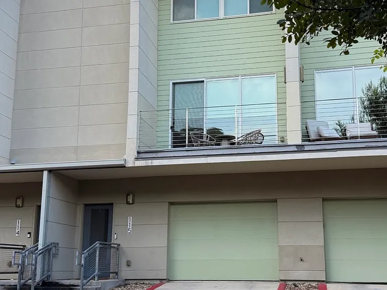 604 N Bluff Dr #115 — Photo 30
