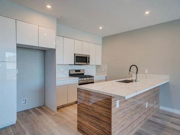 4th image of 7018 Alabama Ave #201-202-20