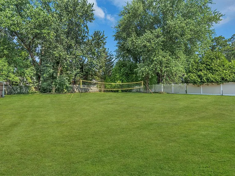 459 Norwood Ave — Photo 43