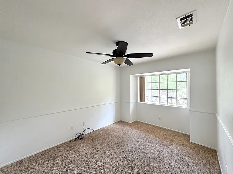 1555 Golfcrest Pl — Photo 32