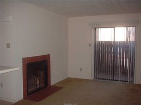 1107 Verde Dr, Bryan, TX