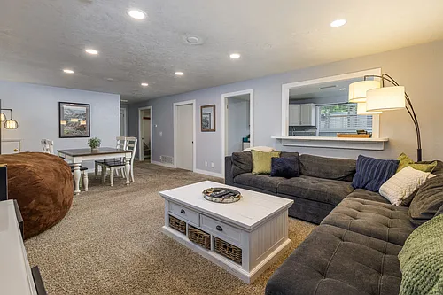 1416 E Hollow Dale Dr #ID1249837P Photo 1