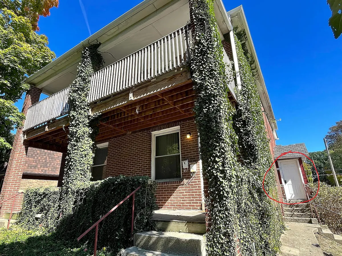 Building Photo - 1682 N 4th St #B