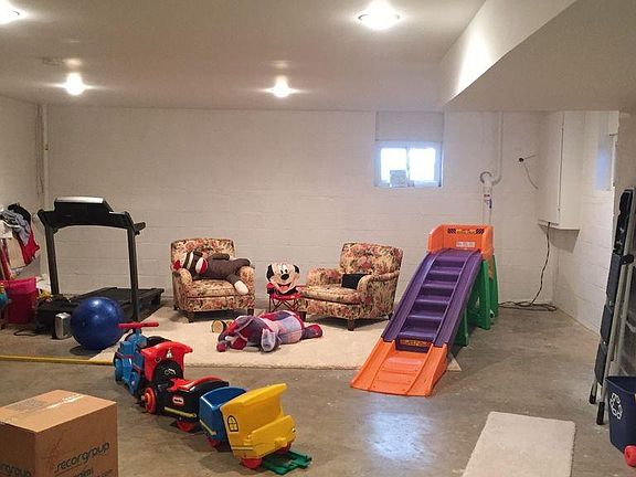 5th image of 9222 E Parkhill Dr