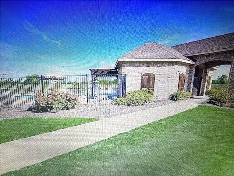 327 Elam Dr — Photo 18