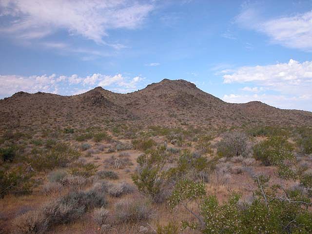 1st image of Lomila Dr