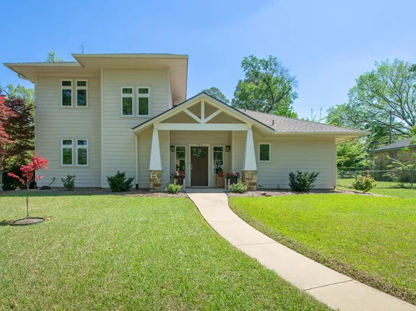 701 Saint Thomas Dr, Athens, TX 75751