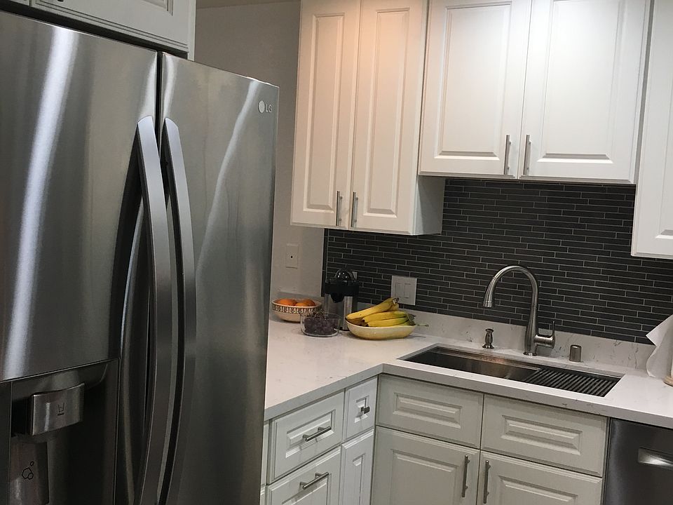 2nd image of 405 91st St APT 6