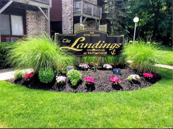 263 River Avenue #35D, Patchogue, NY 11772
