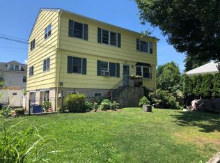 1 Decatur St #2, Cos Cob, CT 06807
