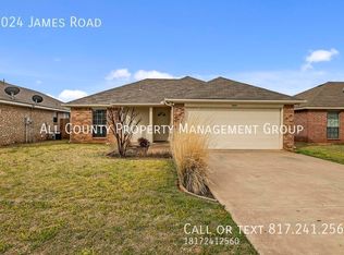 3024 James Rd, Granbury, TX 76049
