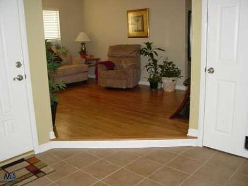 5th image of 40278 Diane Dr