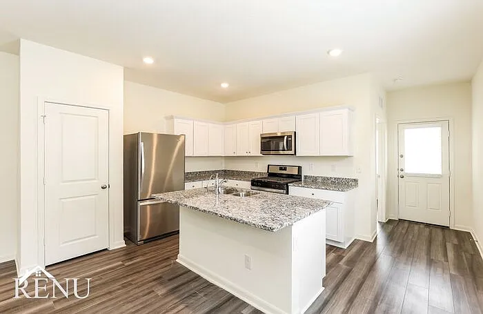13715 Summer Light St — Photo 5