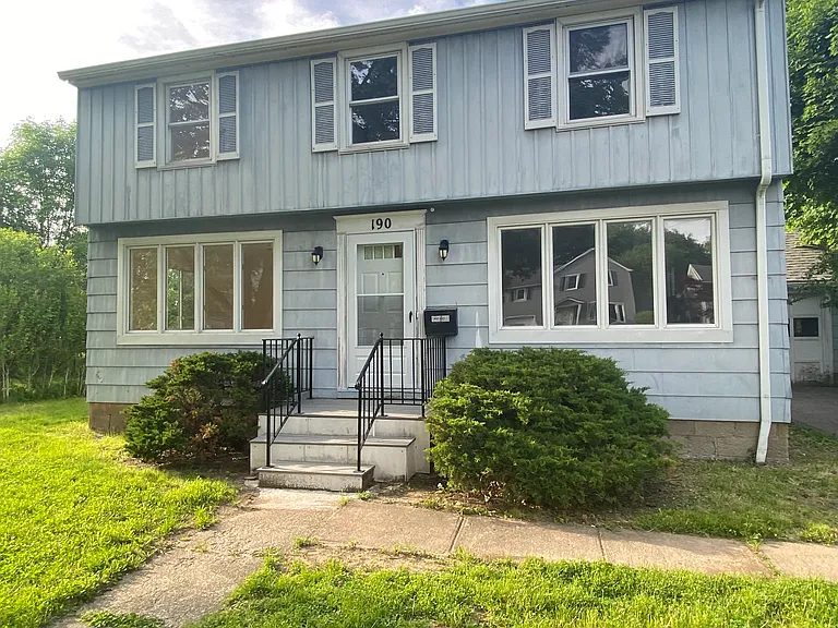 190 Lattimore Rd — Photo 1