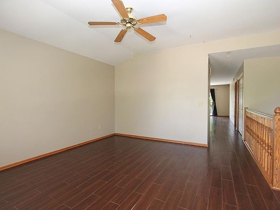 Living room with hardwood tile