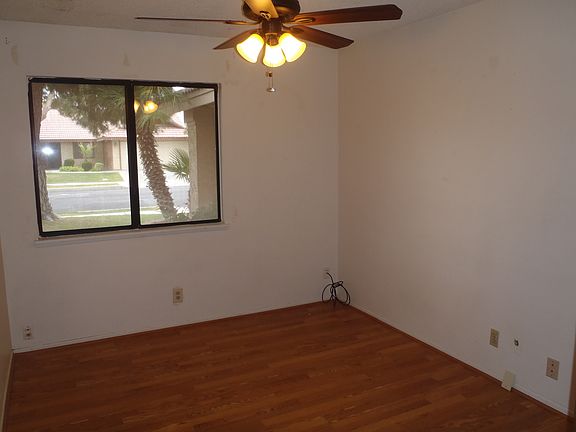 4th image of 1249 Mountain View Dr