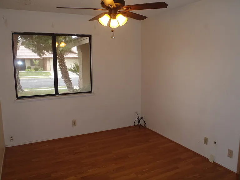 1249 Mountain View Dr — Photo 4