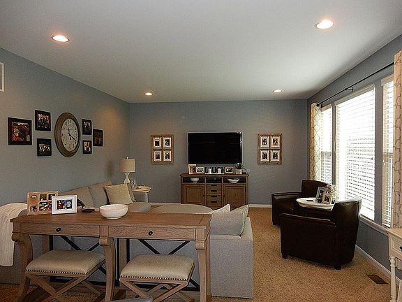 3rd image of 6841 Gray Wolf Dr