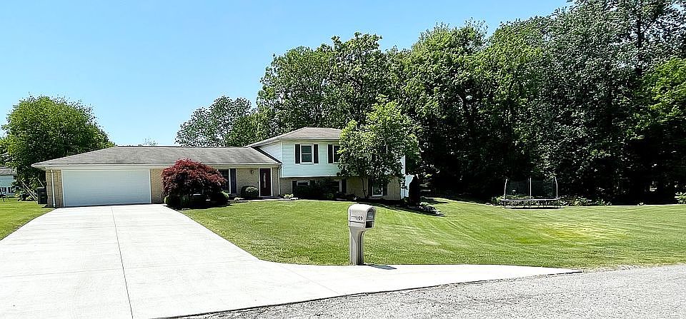 1st image of 109 Harrison Dr