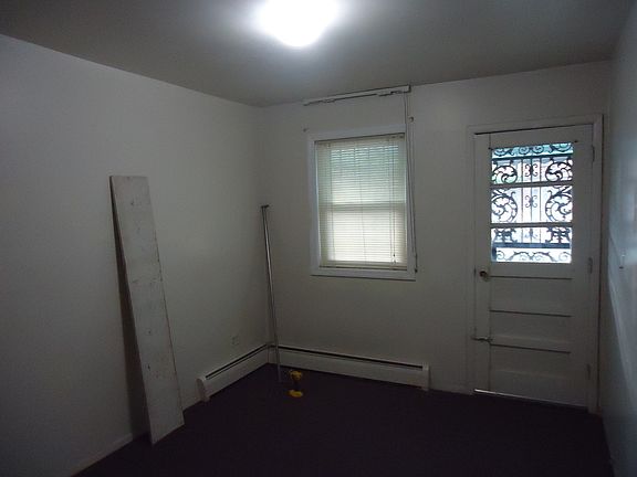 5th image of 2230 Steinway St #2