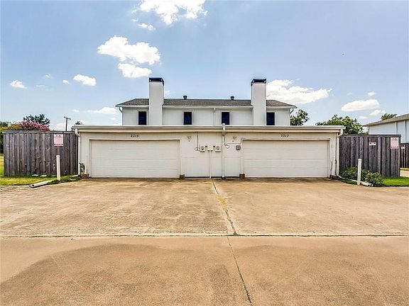 3rd image of 2315 Cales Dr #2317