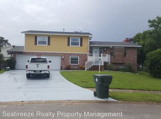 1335 S Paradise Ln, Daytona Beach, FL 32119