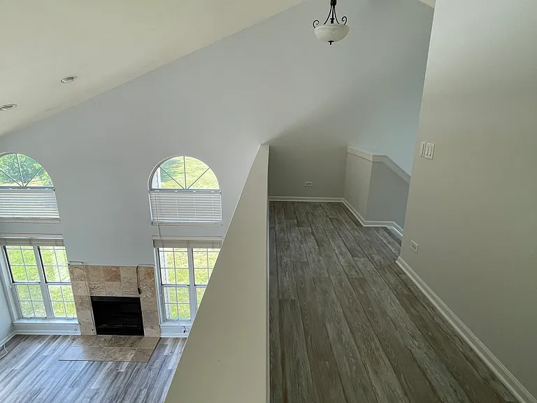 838 Newbury Ct — Photo 11