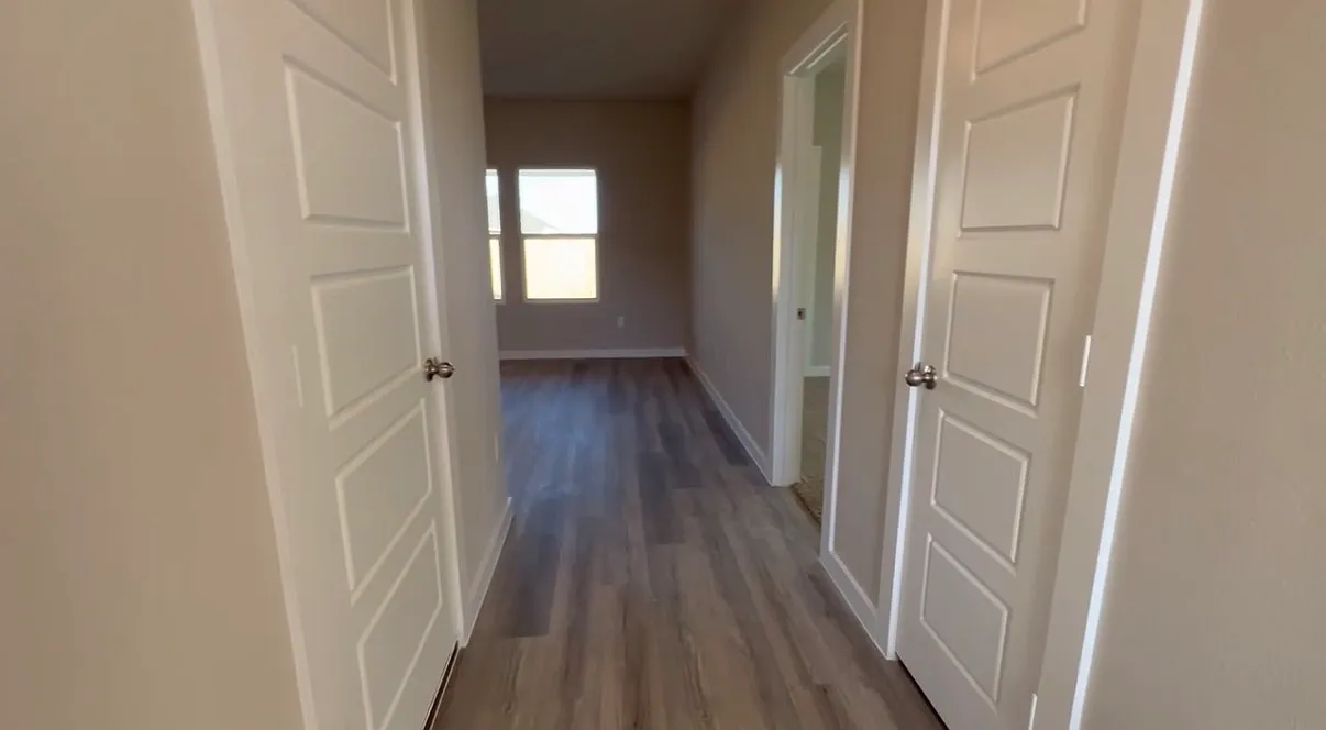 2 bed, 1082 sqft, $2,600 — Photo 2