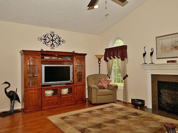 5th image of 569 Greenway Landing Pl