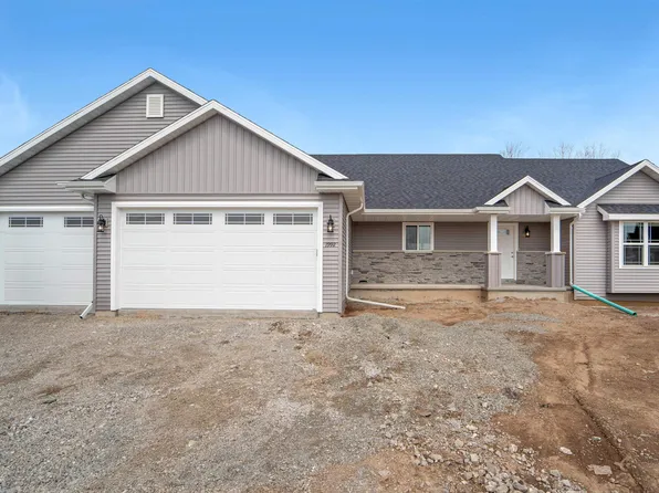1992 W Sugar Ln, Appleton, WI 54913
