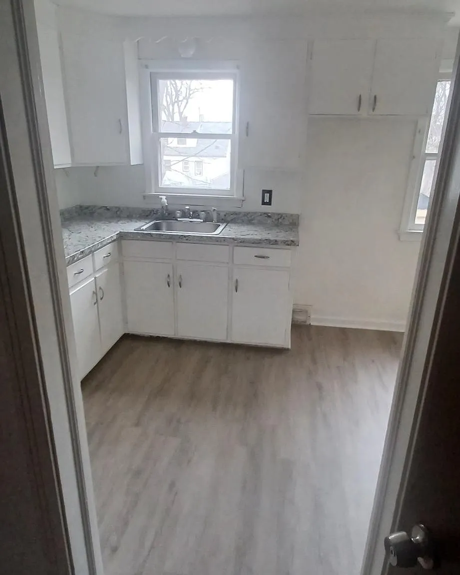 2 bed, 1709 sqft, $1,100 — Photo 4