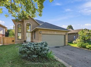 183 Kitty Murray Ln, Hamilton, ON L9K 1H7