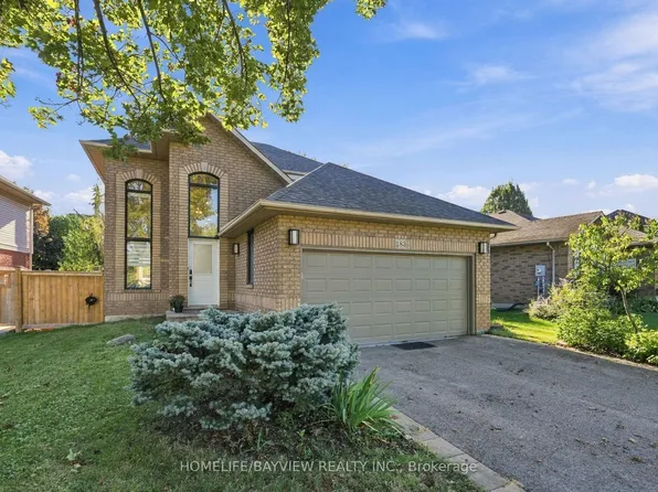 183 Kitty Murray Ln, Hamilton, ON L9K 1H7