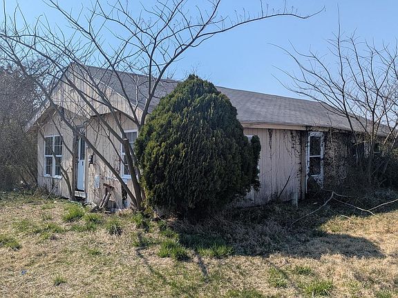 2nd image of 53 Creek Ave