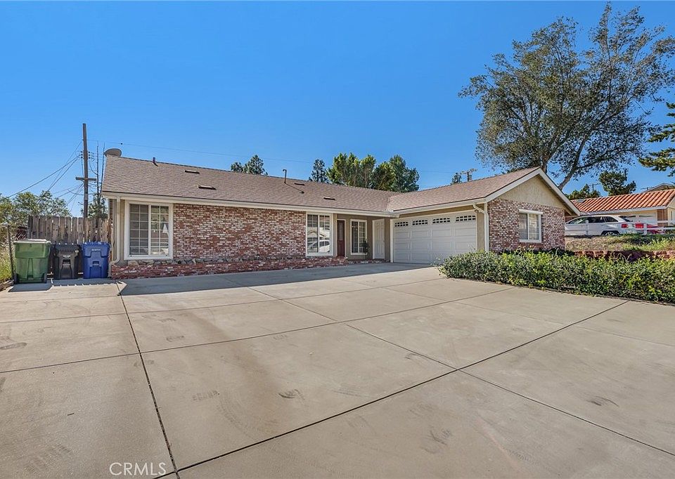 13719 Gavina Ave, Sylmar, CA 91342 | MLS #IV26011799 | Zillow
