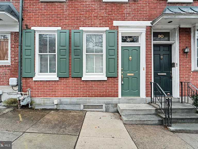 28 W Airy St — Photo 37