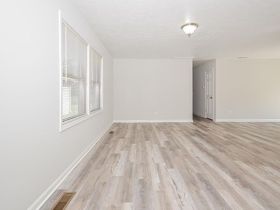 5th image of 5306 Villa Ct