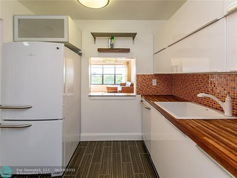 1st image of 2304 S Cypress Bend Dr APT 713