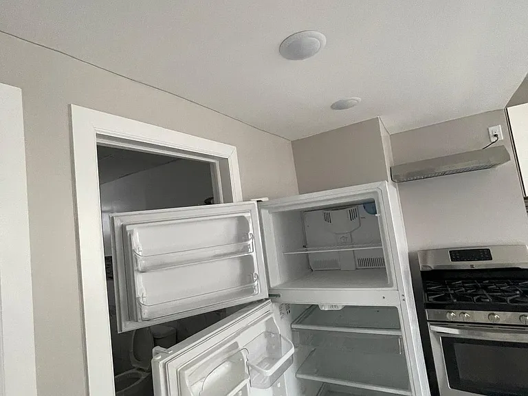 1001 Mathews Ave #1 — Photo 14