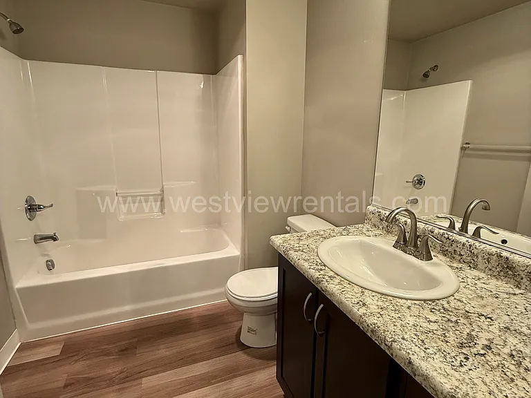 1010 Railroad Ave — Photo 31