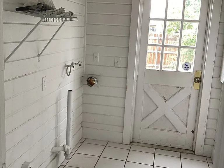1122 I St — Photo 13